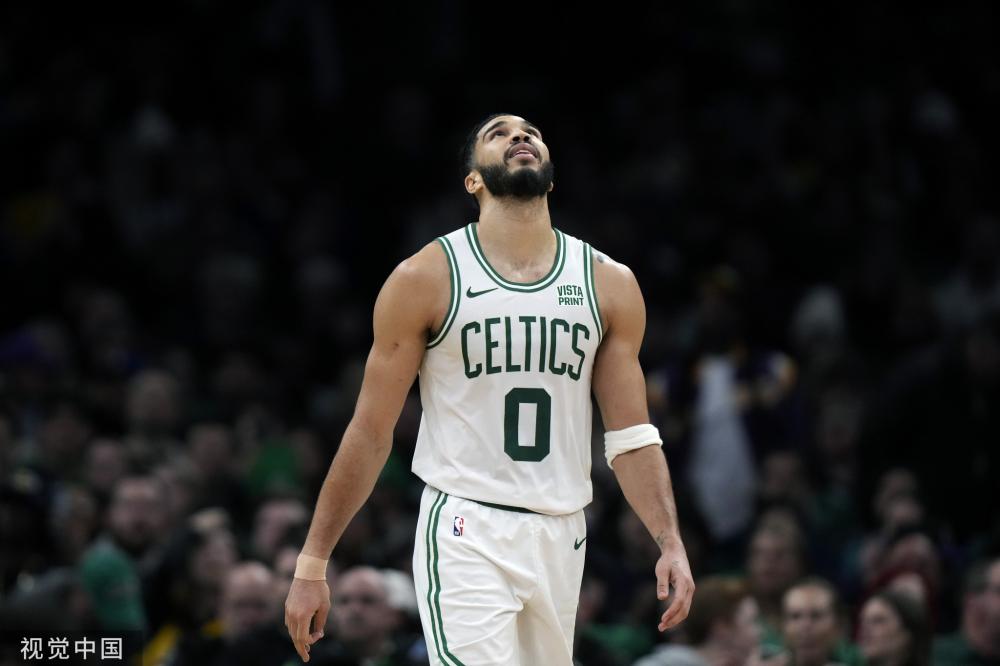 在场上发挥 在场上发挥