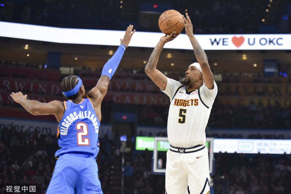 沉着冷静的 沉着冷静的